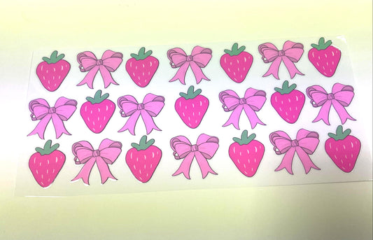 Berries & Bows UV DTF transfer sticker, 16oz glass can wrap